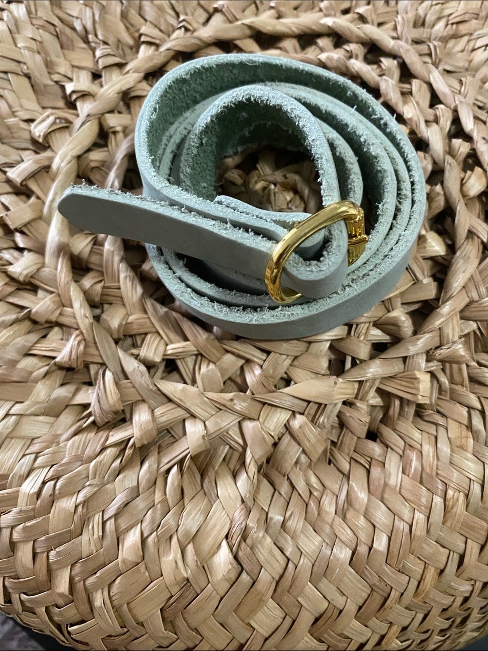 H&M Premium Selection Sage Green Suede Slim Belt - Size M / 80 (880360) EUC